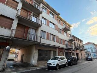 Appartamento in affitto a trino corso italia, 1/e