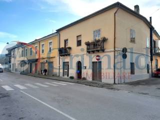 Negozio in vendita a benevento via napoli