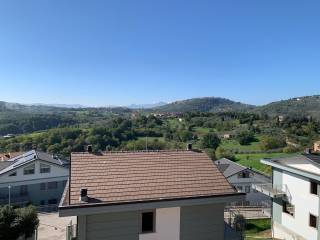 Villa in vendita a monte san giovanni campano via valle