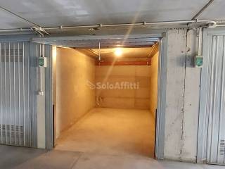 Garage in affitto a caselle torinese via alle fabbriche, 152