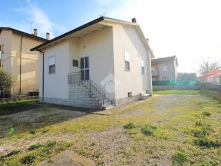 Casa indipendente in vendita a cesena via guelfo zamboni, 250