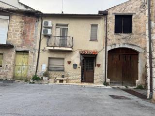 Casa indipendente in affitto a venafro via quinto vibio, 7