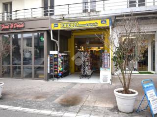 Negozio in vendita a riccione viale dante, 269