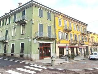 Ristorante in vendita ad appiano gentile piazza libertà, 10