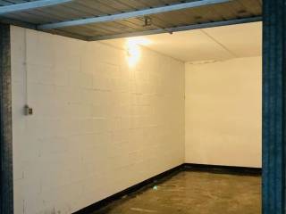 Garage in vendita a bergamo via vittorio gasparini, 15