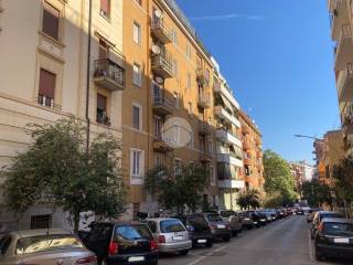 Appartamento in affitto a roma via camilla, 29