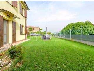 Villa a schiera in in vendita da privato a poggio renatico via tracchi, 43/5