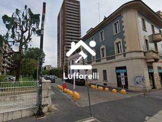 Posto auto in vendita a milano via carlo imbonati,, 62