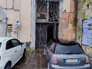 Negozio all'asta a teano piazza della vittoria