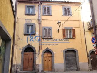 Casa indipendente in vendita a bagnoregio via roma