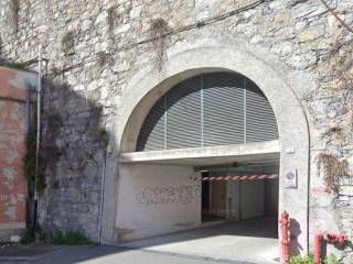 Garage in affitto a genova via pastrengo