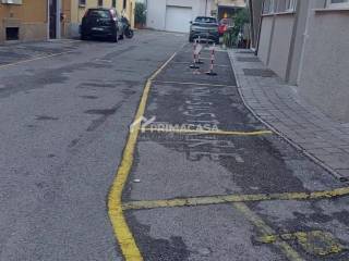 Posto auto in affitto a milano via friuli, 8