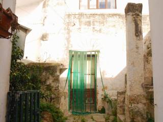 Casa indipendente in vendita ad alessano via 20 settembre, 30