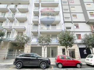 Garage in vendita a bari via de rossi, 195