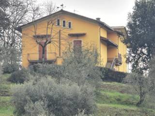 Villa in vendita a serravalle pistoiese via s. giusto, 31