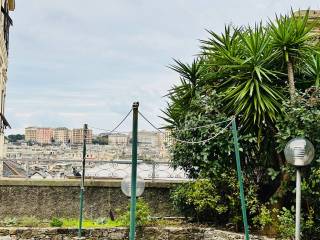 Appartamento in affitto a genova via peschiera, 13