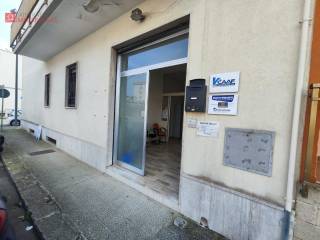 Ufficio in affitto a lecce via g. oberdan,