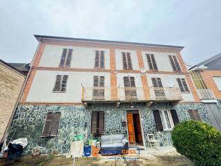 Casa indipendente in vendita ad agliano terme via donato aluffi, 28