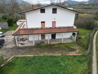 Villa bifamiliare in vendita a sant'agata de' goti contrada pontevenere