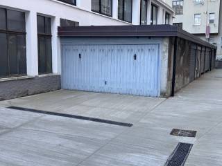 Garage in vendita a milano via generale giuseppe govone, 26