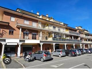 Garage in affitto a fiano romano via guido rossa, 25