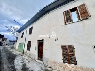 Casa indipendente in vendita a l'aquila via della chiesa