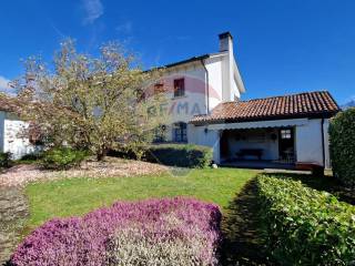 Villa in vendita a belluno via antonio ceccati, 23