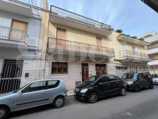 Casa indipendente in vendita ad andria via duca d'aosta, 78