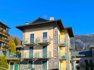 Appartamento in vendita a chiesa in valmalenco via ezio vanoni, 14