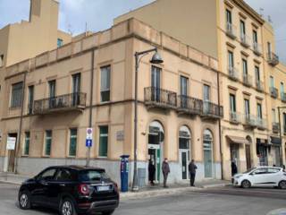 Filiale bancaria in vendita a trapani via fardella 159