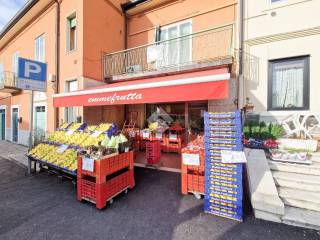 Frutta e verdura in vendita a verona via olmo, 4