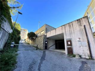 Garage in vendita a genova 