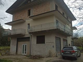 Casa indipendente in vendita a contursi terme via gabriele d'annunzio, 85