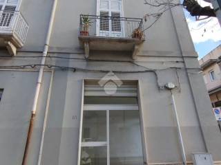 Garage in affitto a trapani via marsala, 85