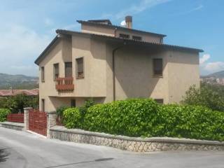 Villa in vendita a isernia via chiaie