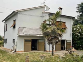 Casa indipendente in vendita a monte san savino via don riccardo aguzzi