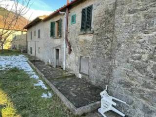 Villa in vendita a loro ciuffenna località casale