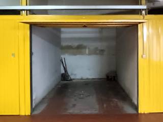 Garage in affitto a torino via carlo botta, 10a