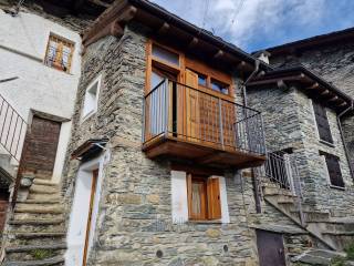 Baita in vendita a chiesa in valmalenco contrada pedrotti