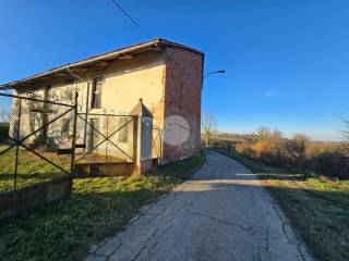 Casa indipendente in vendita a ferrere frazione collina san defendente, 27