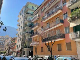 Appartamento in vendita a castellammare di stabia via plinio il vecchio, 33