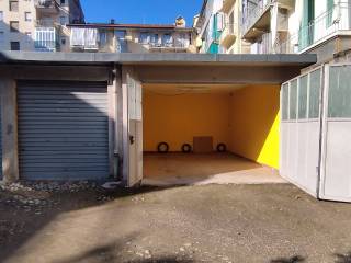 Garage in vendita a torino via antonio canova, 36