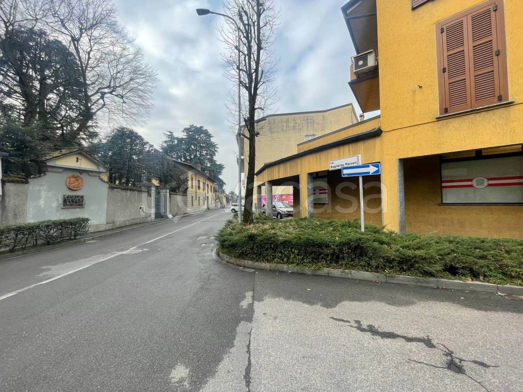 immagine annuncio 1 di 9