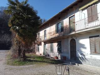 Casa indipendente in vendita a besozzo via stocchetti, 28