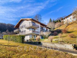 Casa indipendente in vendita a brissago-valtravaglia al piano 2