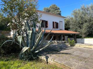 Villa in vendita a fara in sabina strada degli inglesi