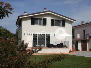 Villa in vendita a capannori via sottomonte,, 259