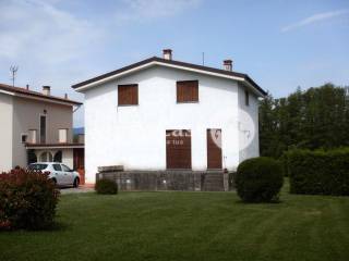 Villa in vendita a capannori via sottomonte,, 259