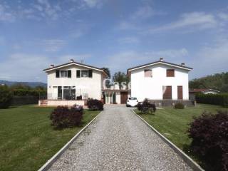 Villa in vendita a capannori via sottomonte,, 259