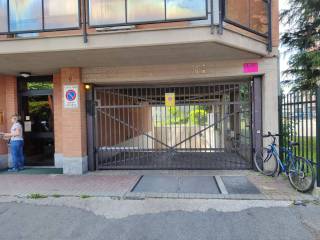 Garage in vendita a torino via giovanni battista gandino, 41